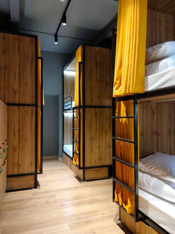Hostel Bro Astana Bagian luar foto