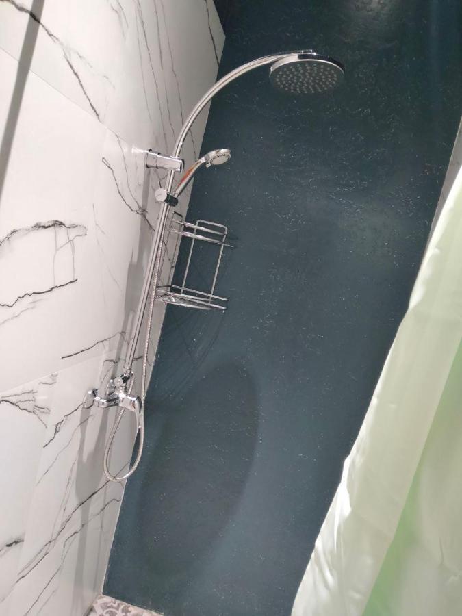 Hostel Bro Astana Bagian luar foto