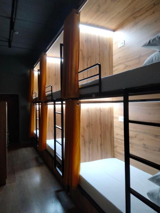Hostel Bro Astana Bagian luar foto