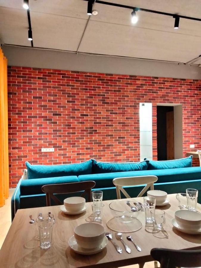 Hostel Bro Astana Bagian luar foto