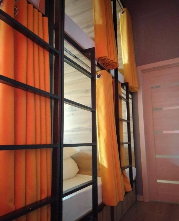 Hostel Bro Astana Bagian luar foto