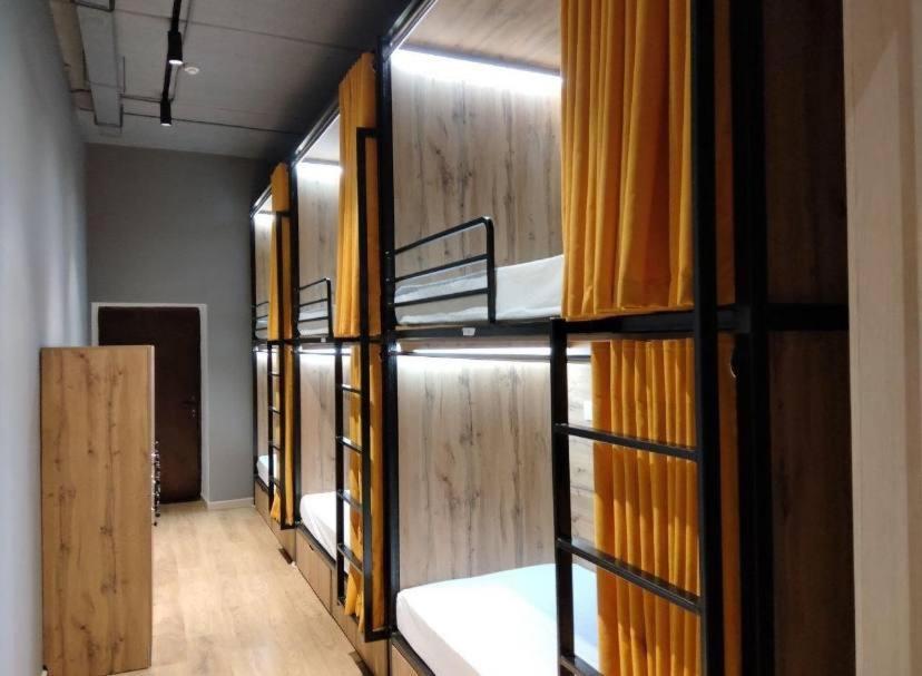 Hostel Bro Astana Bagian luar foto